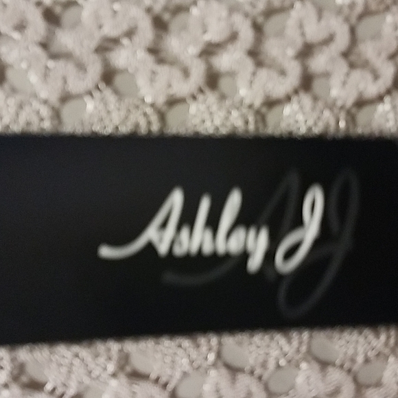 Ashby Lacy Tunic - Picture 2 of 2